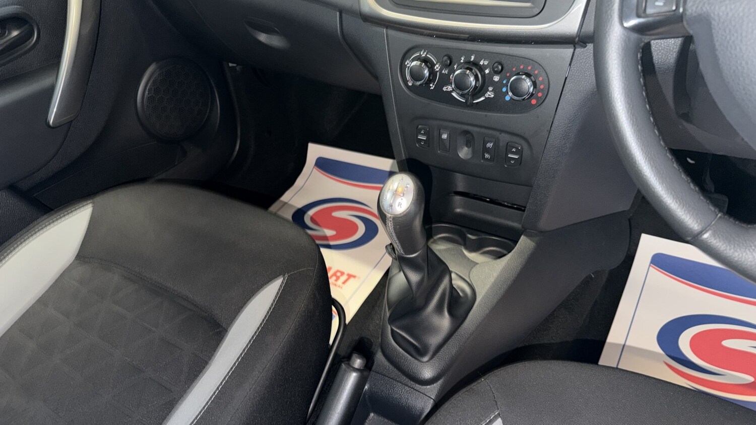 Used Dacia Sandero Stepway 2015 for sale - 76673319: Photo 23