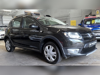 Used Dacia Sandero Stepway 2015 for sale - 76673319: Photo