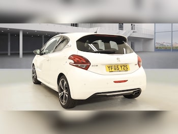 Used Peugeot 208 2015 for sale - 78098238: Photo