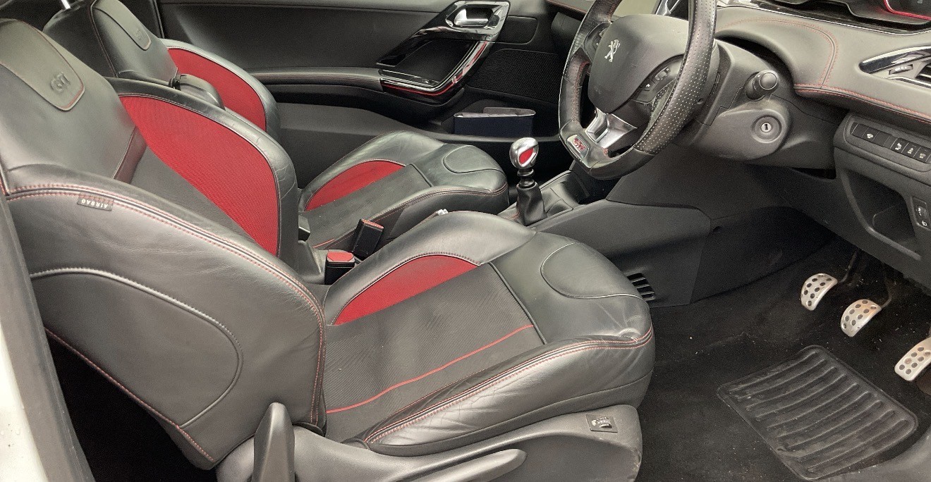 Used Peugeot 208 2015 for sale - 78098238: Photo 5