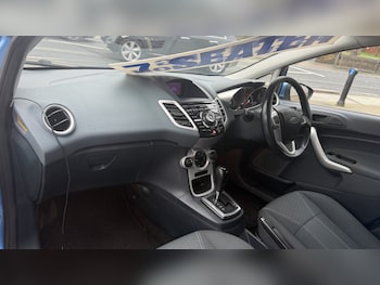 Used Ford Fiesta 2010 for sale - 77603424: Photo