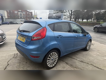 Used Ford Fiesta 2010 for sale - 77603424: Photo
