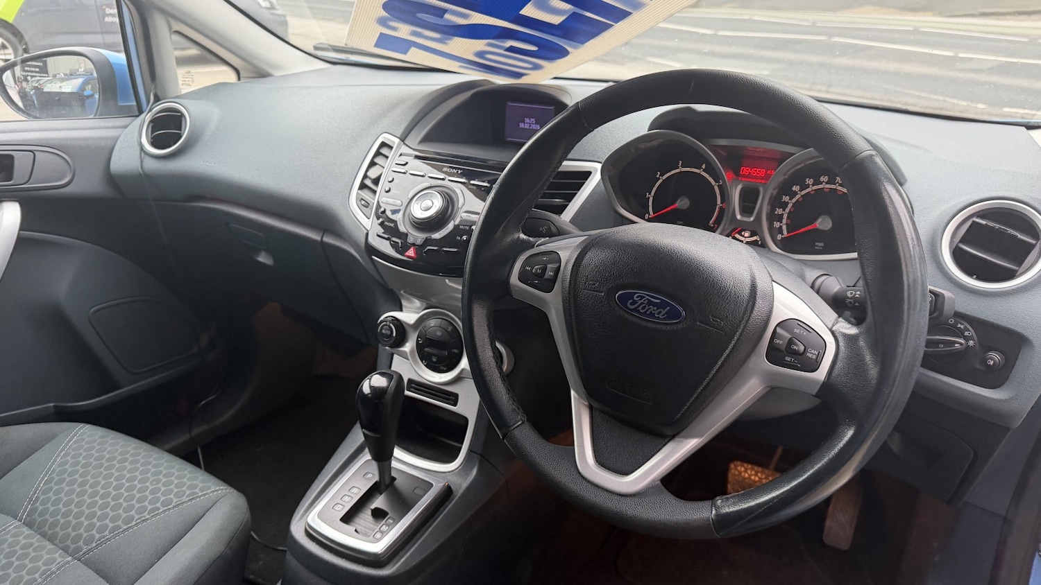Used Ford Fiesta 2010 for sale - 77603424: Photo 5