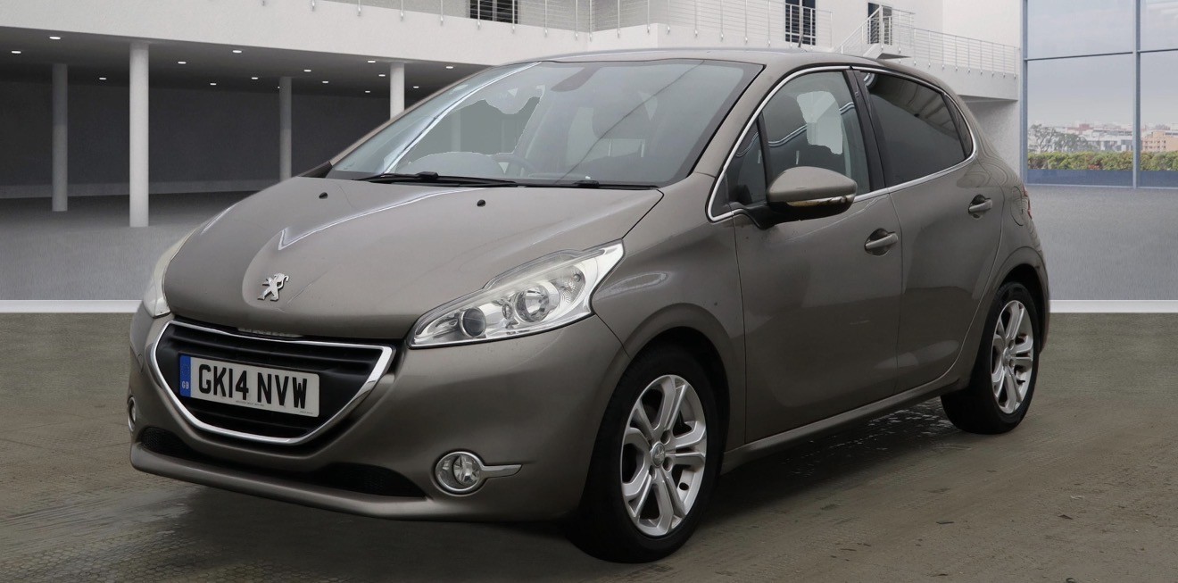 Used Peugeot 208 2014 for sale - 77636988: Photo 1