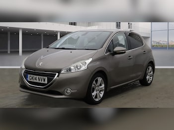 Used Peugeot 208 2014 for sale - 77636988: Photo