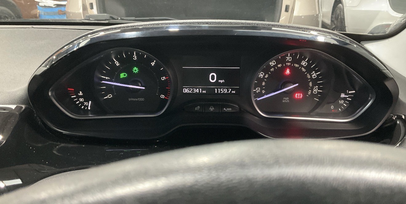 Used Peugeot 208 2014 for sale - 77636988: Photo 8