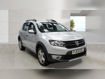 Used Dacia Sandero Stepway 2013 for sale - 78242700: Photo
