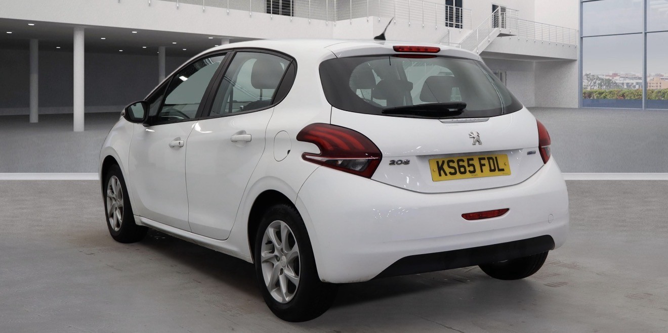 Used Peugeot 208 2016 for sale - 77395242: Photo 2