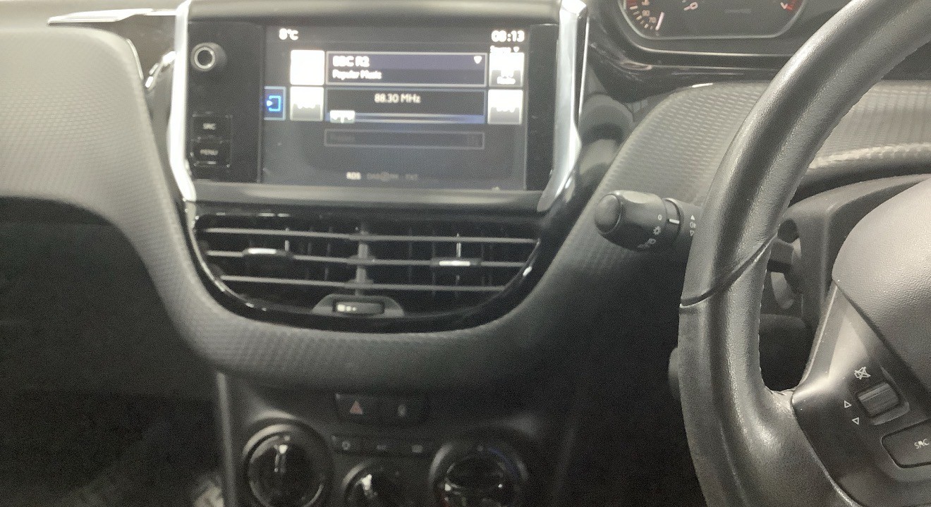 Used Peugeot 208 2016 for sale - 77395242: Photo 7