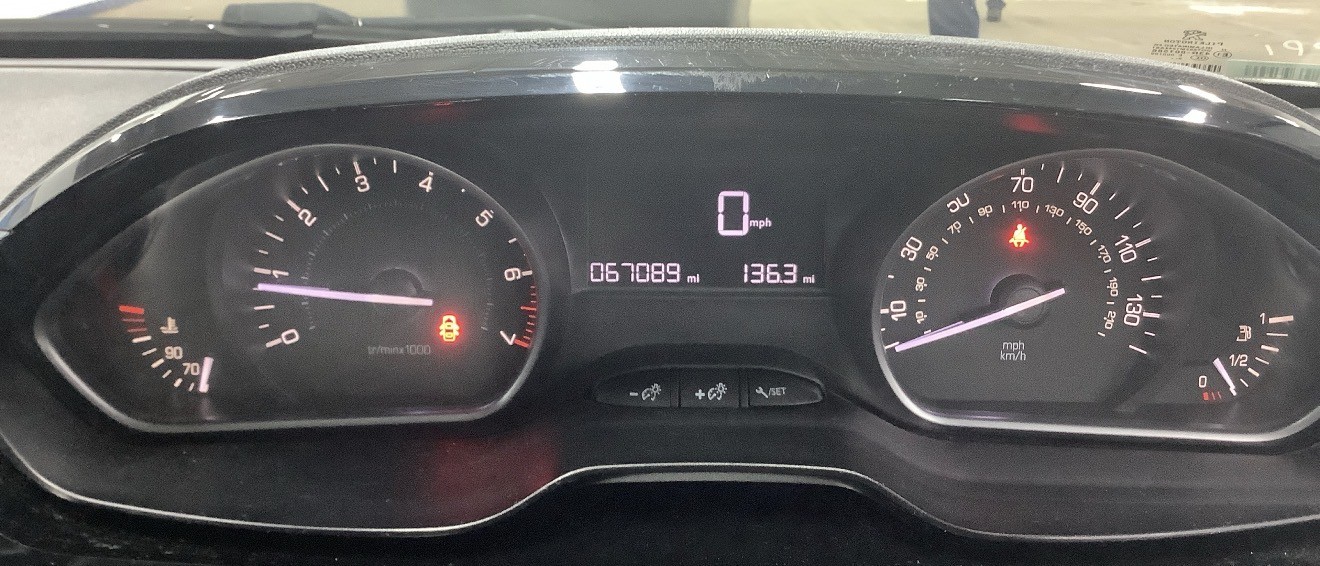 Used Peugeot 208 2016 for sale - 77395242: Photo 8