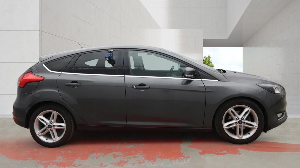 Used Ford Focus 2015 for sale - 78168933: Photo 10