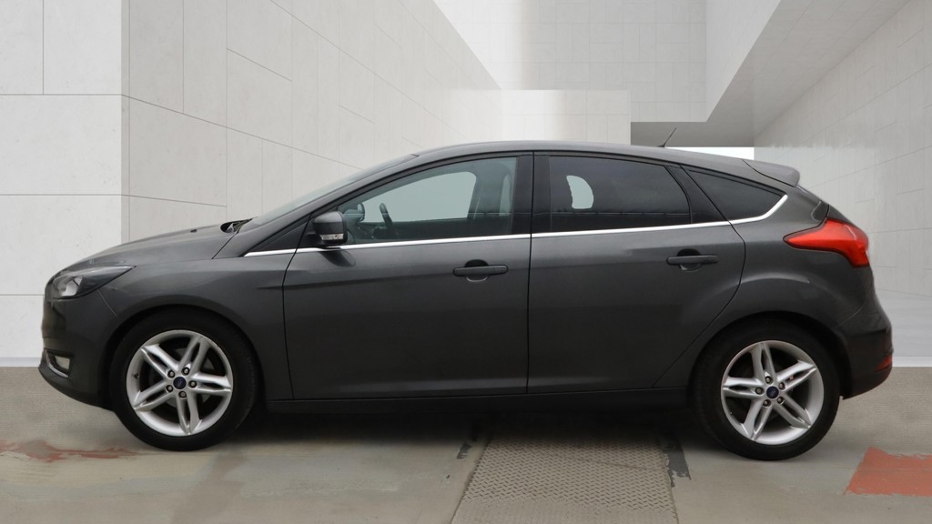 Used Ford Focus 2015 for sale - 78168933: Photo 9