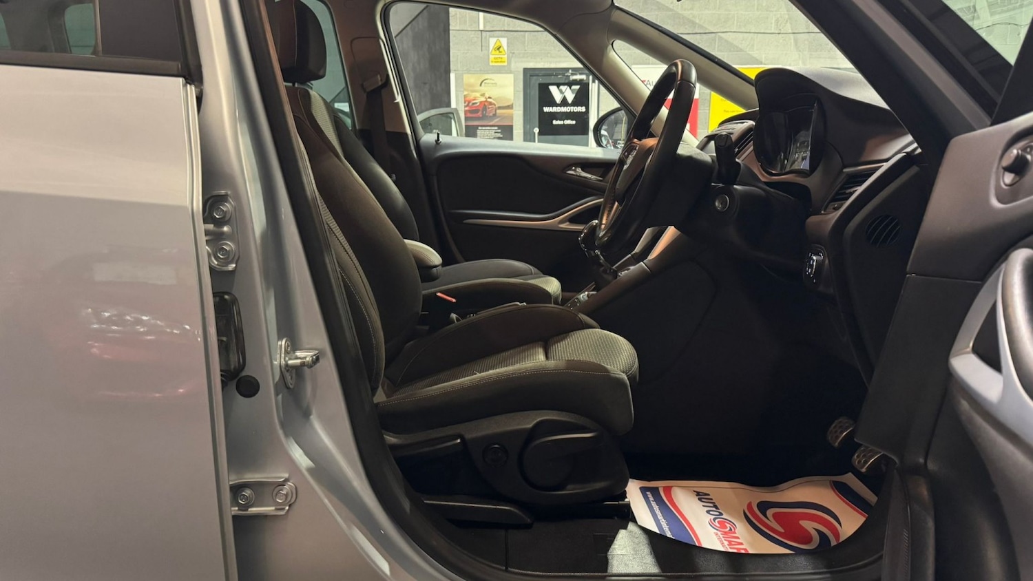 Used Vauxhall Zafira 2018 for sale - 77093936: Photo 11