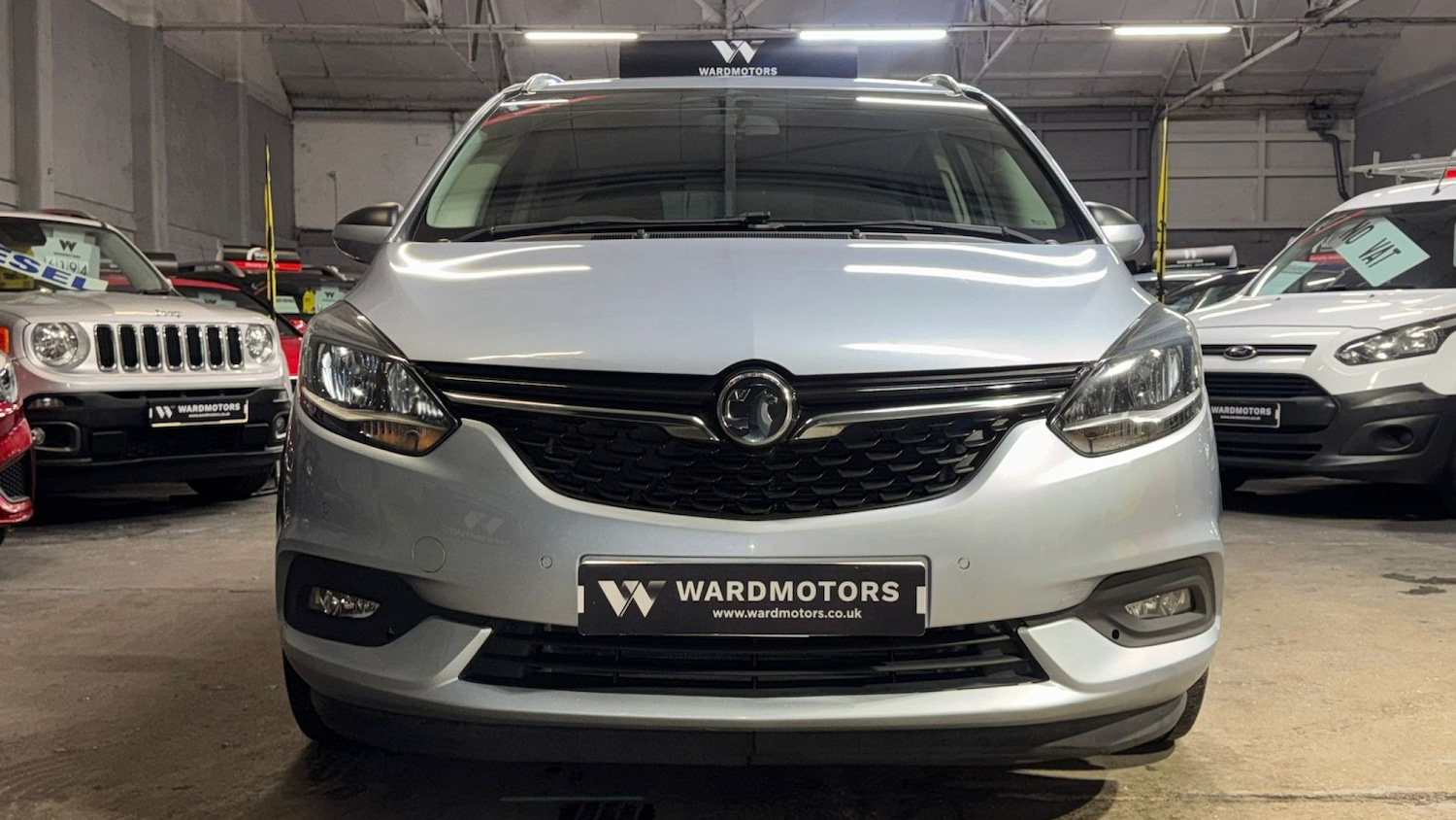 Used Vauxhall Zafira 2018 for sale - 77093936: Photo 3