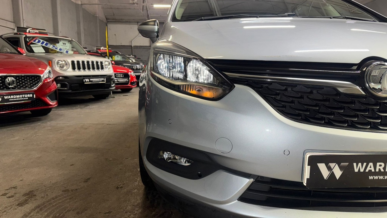 Used Vauxhall Zafira 2018 for sale - 77093936: Photo 32