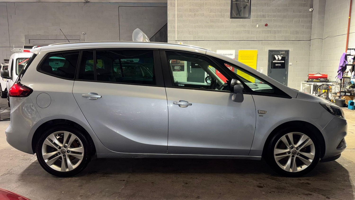 Used Vauxhall Zafira 2018 for sale - 77093936: Photo 9