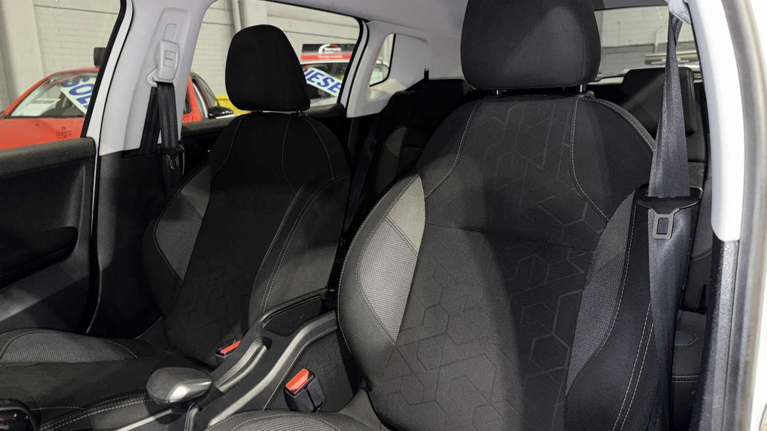 Used Peugeot 2008 2017 for sale - 77107659: Photo 19