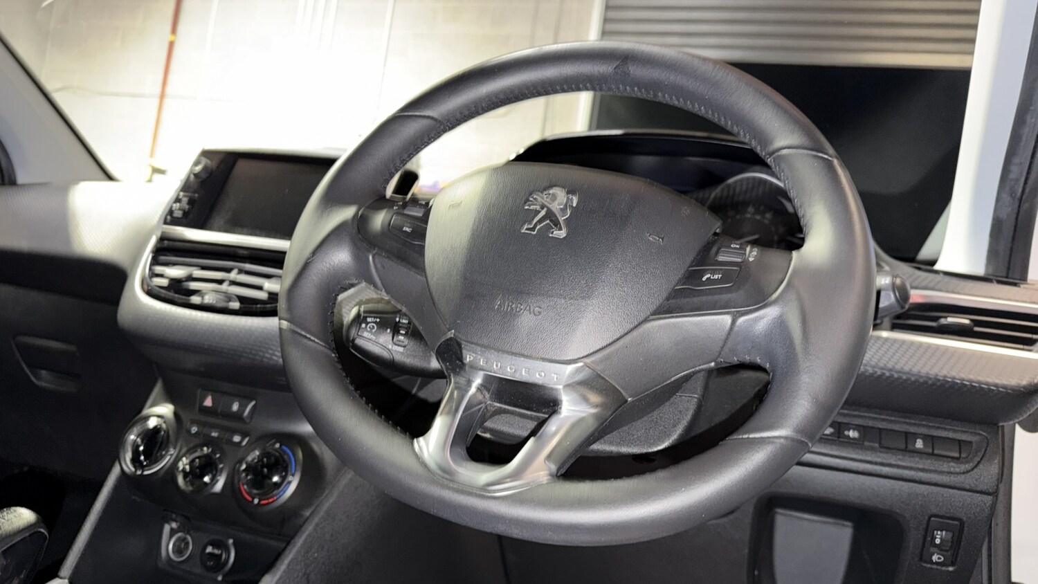 Used Peugeot 2008 2017 for sale - 77107659: Photo 21