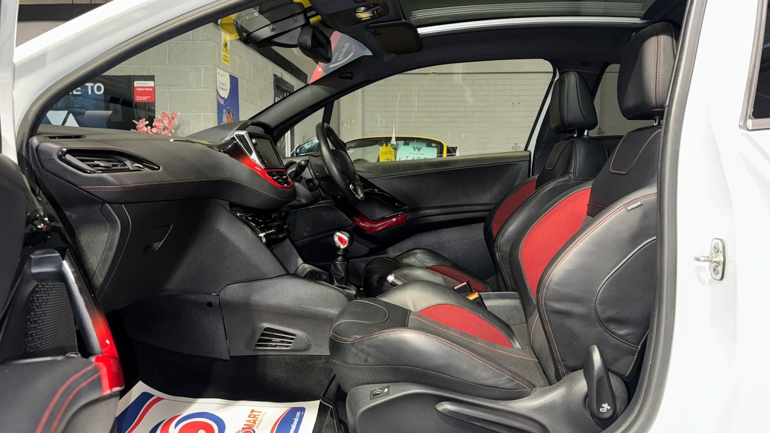 Used Peugeot 208 2015 for sale - 77385203: Photo 17