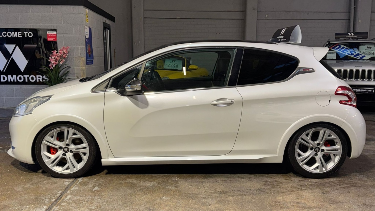 Used Peugeot 208 2015 for sale - 77385203: Photo 2