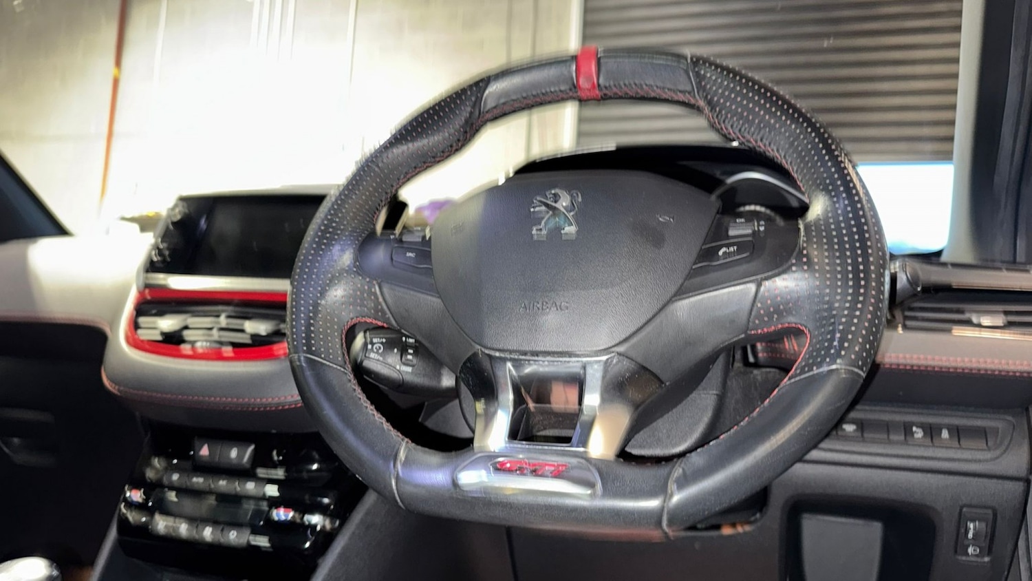 Used Peugeot 208 2015 for sale - 77385203: Photo 21