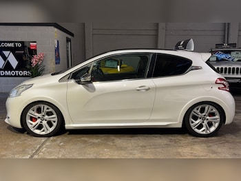 Used Peugeot 208 2015 for sale - 77385203: Photo