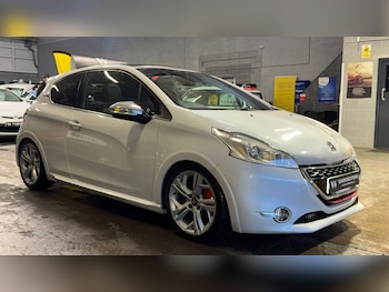 Used Peugeot 208 2015 for sale - 77385203: Photo