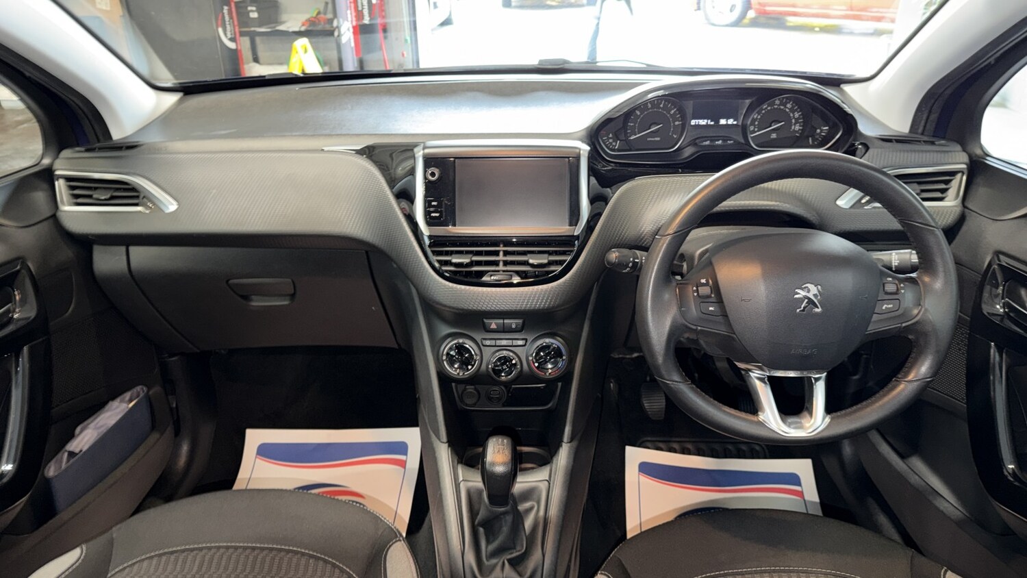 Used Peugeot 208 2016 for sale - 76673310: Photo 14