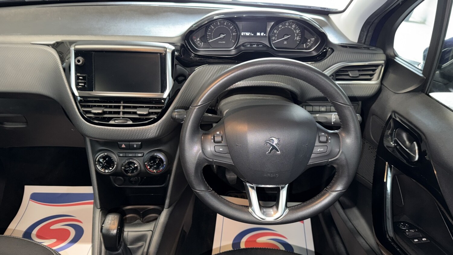 Used Peugeot 208 2016 for sale - 76673310: Photo 16