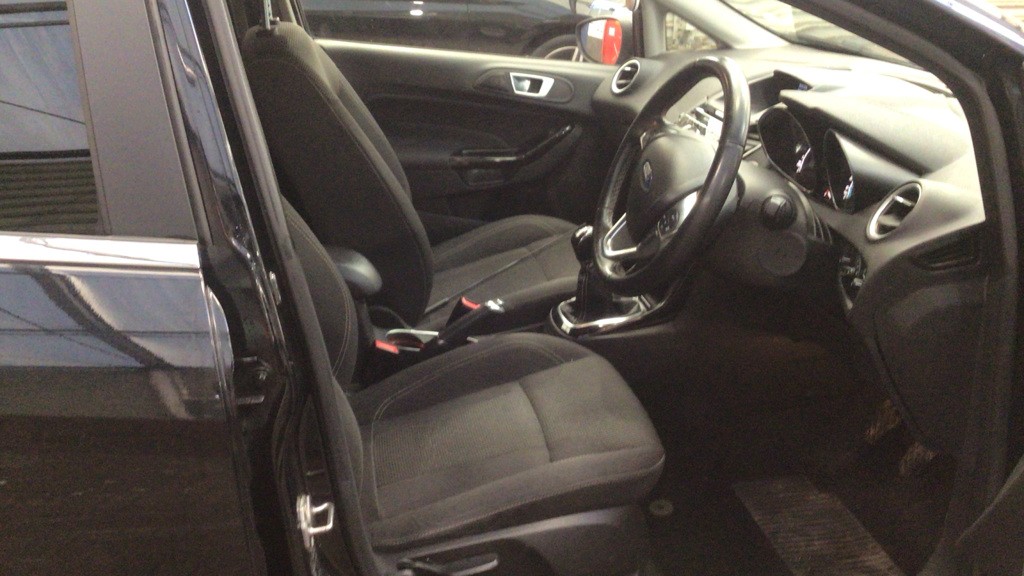 Used Ford Fiesta 2016 for sale - 77069102: Photo 5