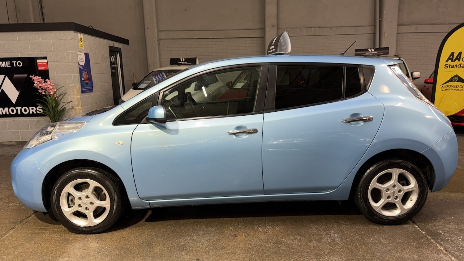 Used Nissan Leaf 2015 for sale - 77296834: Photo 2