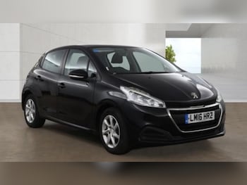 Used Peugeot 208 2016 for sale - 79257631: Photo