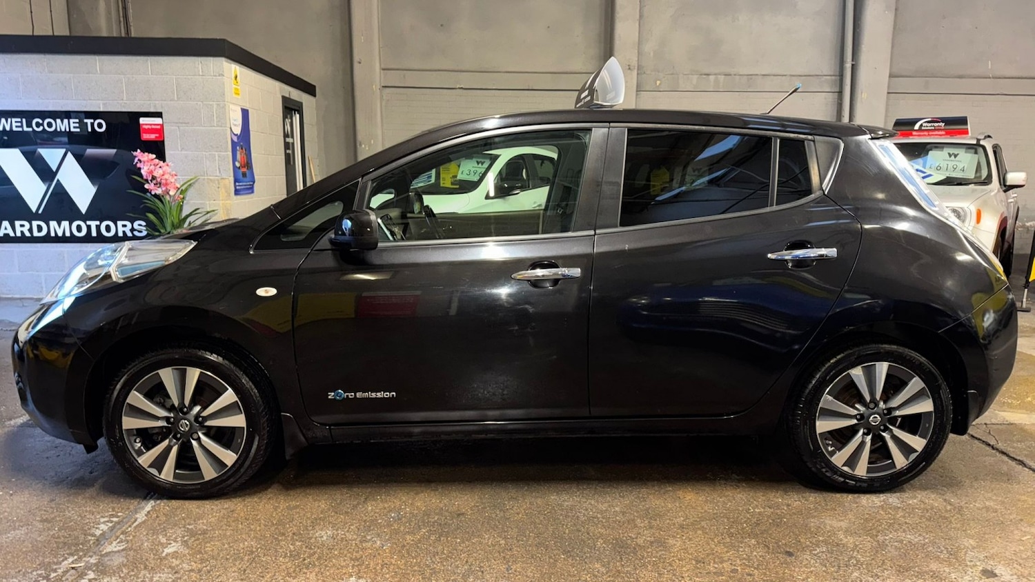 Used Nissan Leaf 2014 for sale - 78031567: Photo 2