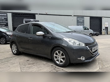 Used Peugeot 208 2015 for sale - 78833517: Photo