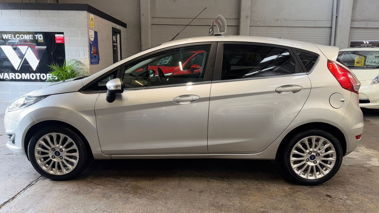 Used Ford Fiesta 2013 for sale - 77707322: Photo 2