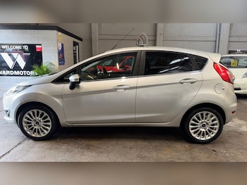 Used Ford Fiesta 2013 for sale - 77707322: Photo