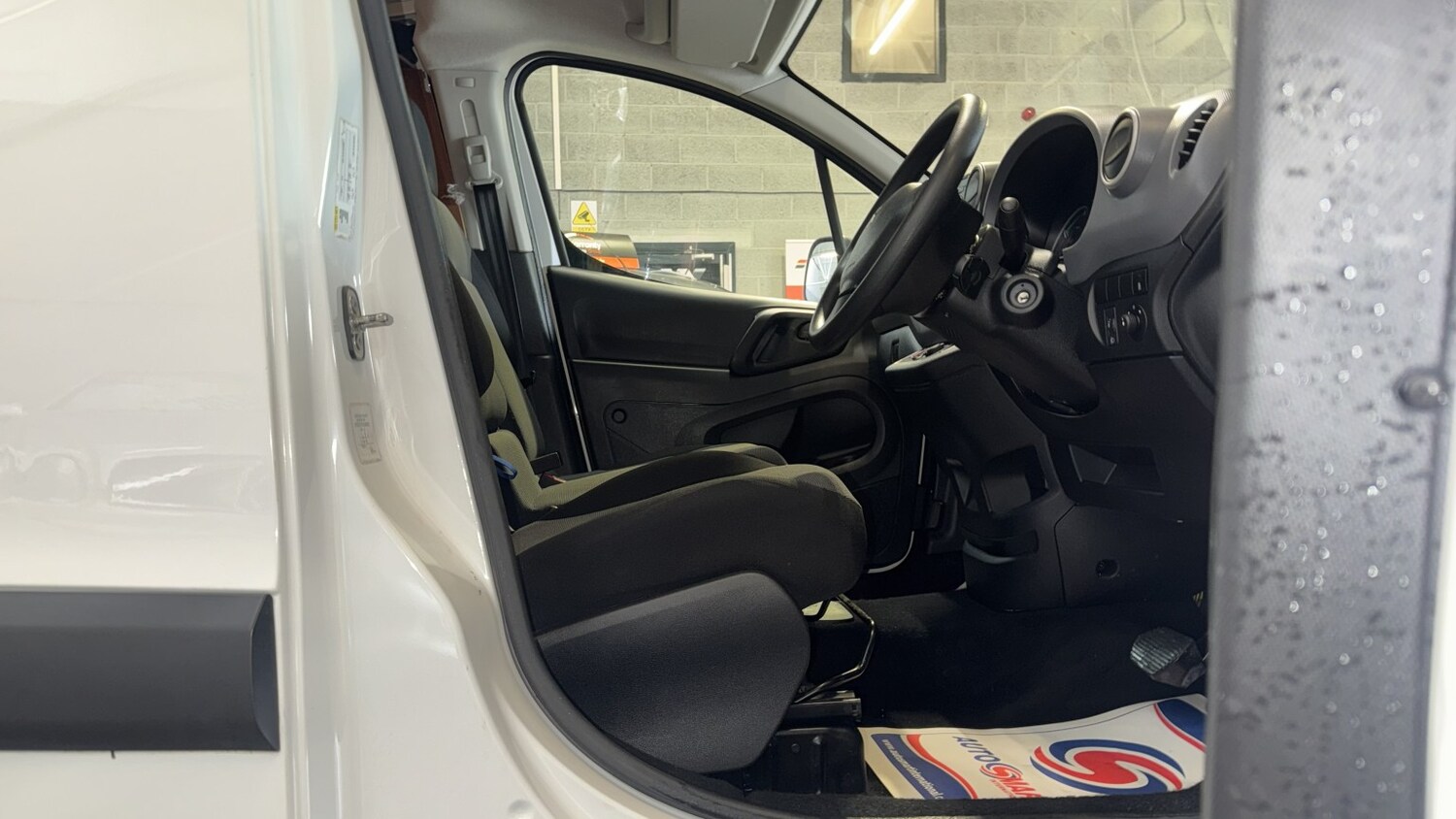 Used Peugeot e-Partner 2018 for sale - 78112157: Photo 11