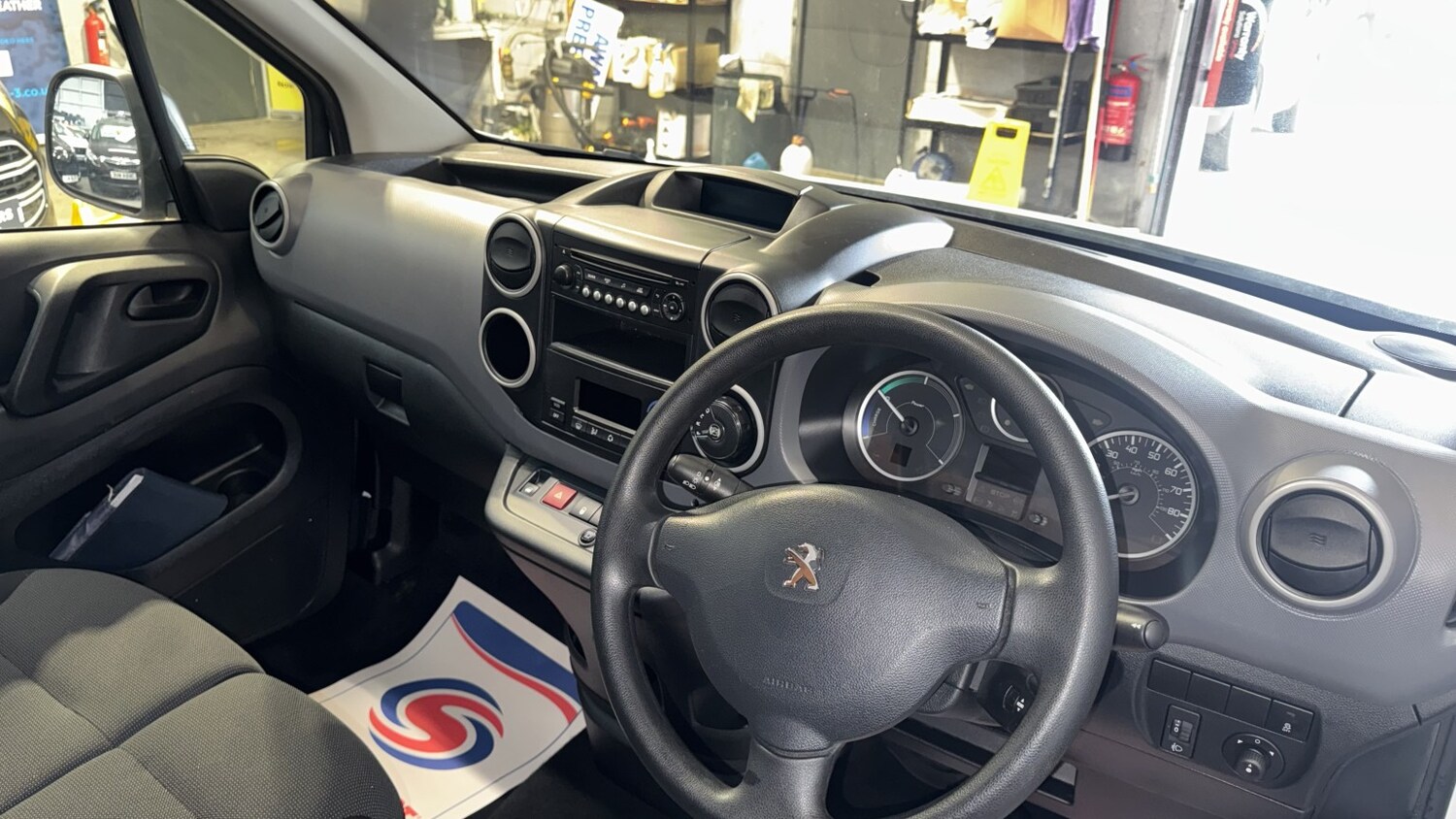 Used Peugeot e-Partner 2018 for sale - 78112157: Photo 12