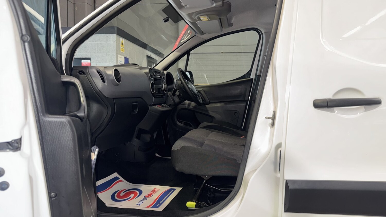 Used Peugeot e-Partner 2018 for sale - 78112157: Photo 14