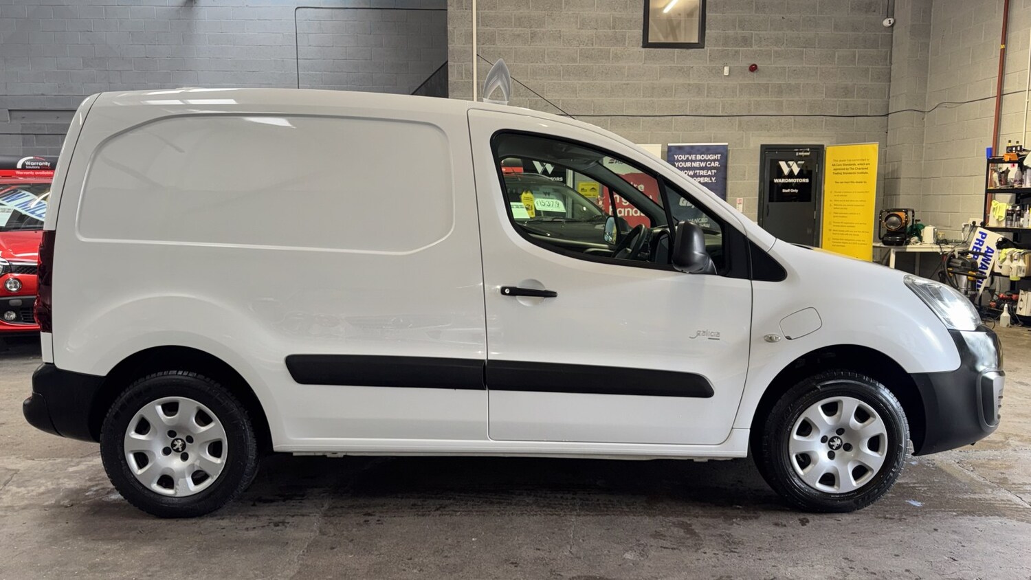 Used Peugeot e-Partner 2018 for sale - 78112157: Photo 9