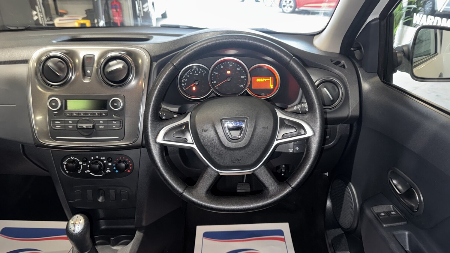 Used Dacia Sandero Stepway 2017 for sale - 77400063: Photo 16