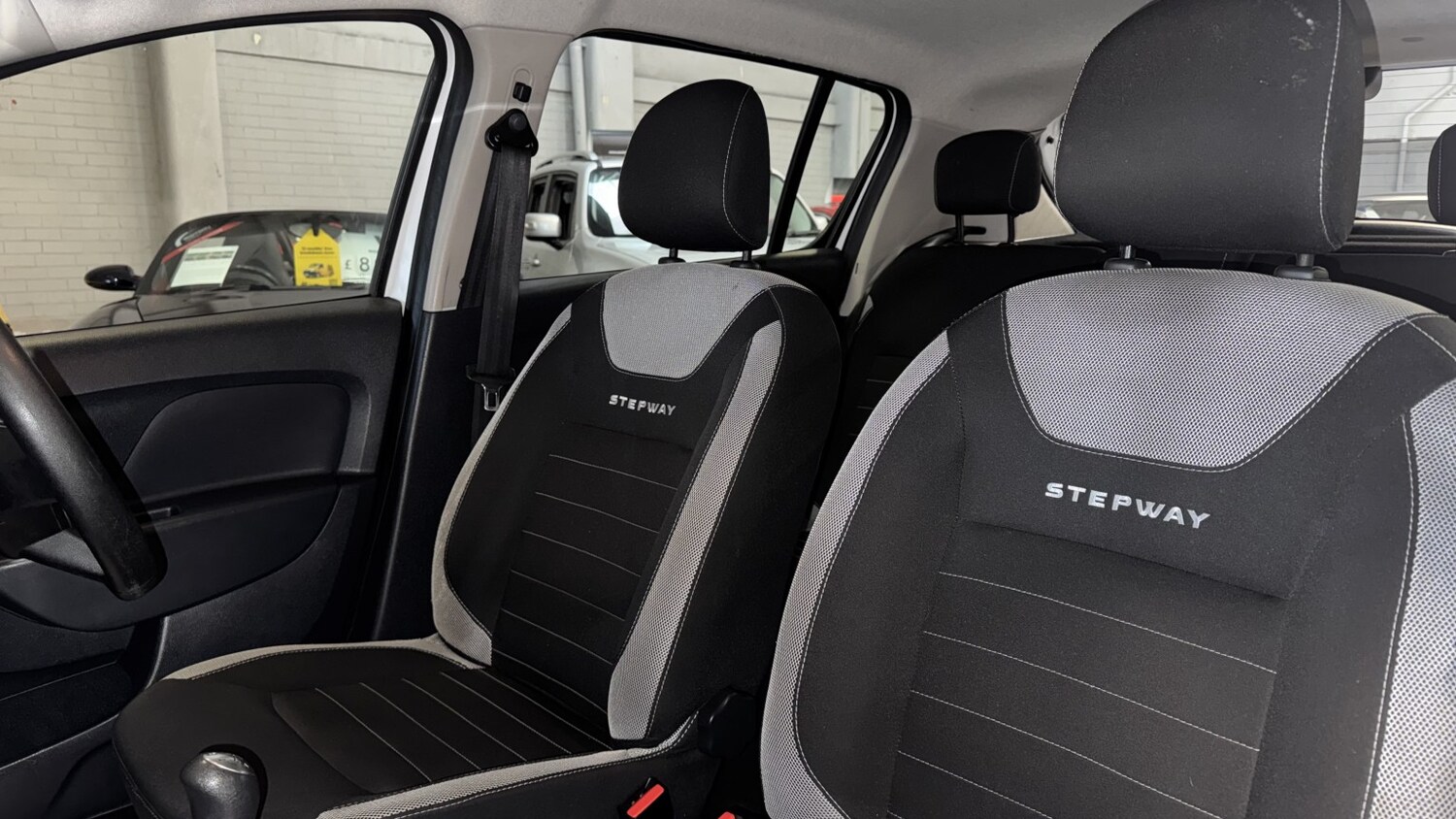 Used Dacia Sandero Stepway 2017 for sale - 77400063: Photo 19