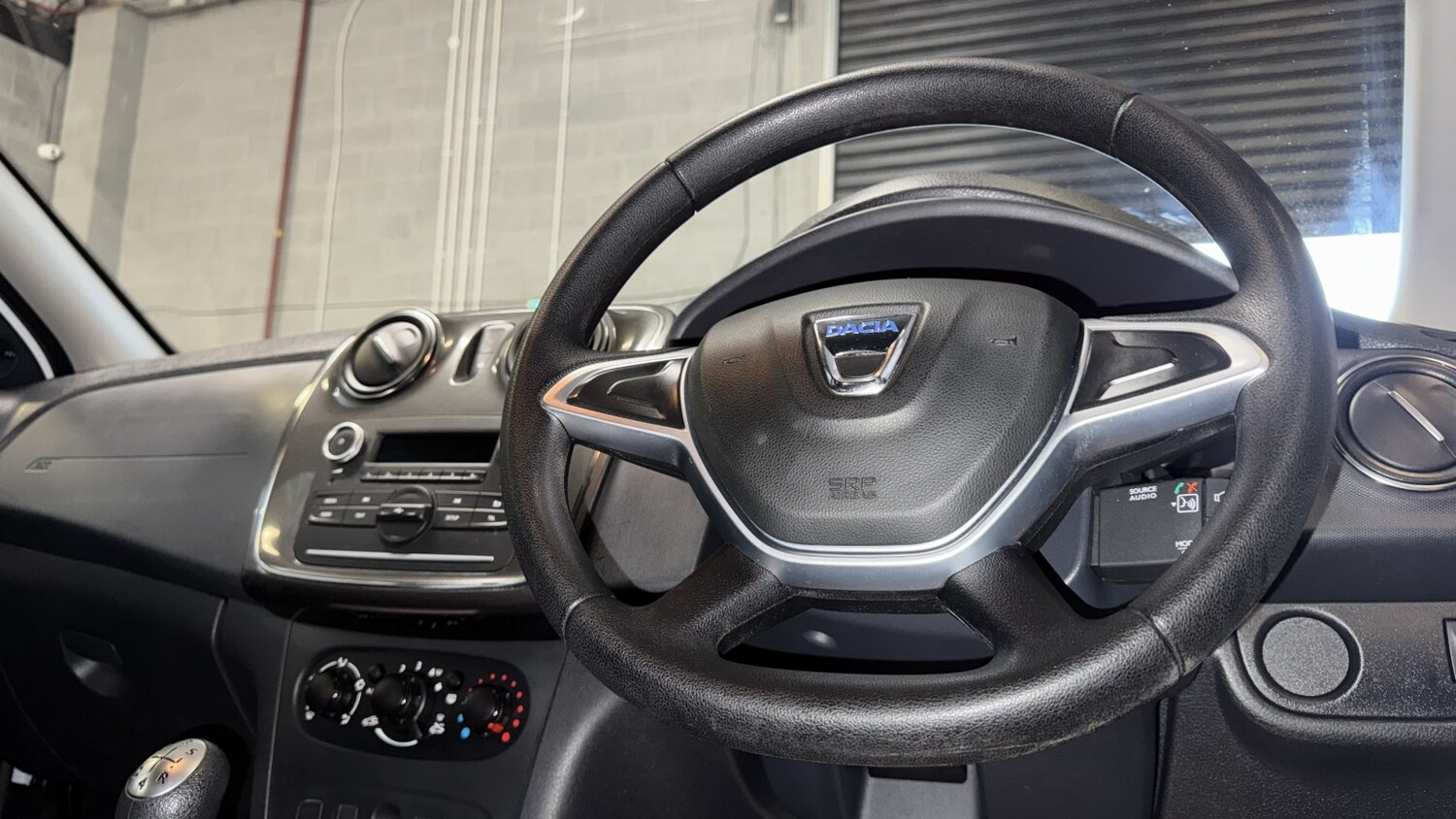 Used Dacia Sandero Stepway 2017 for sale - 77400063: Photo 21