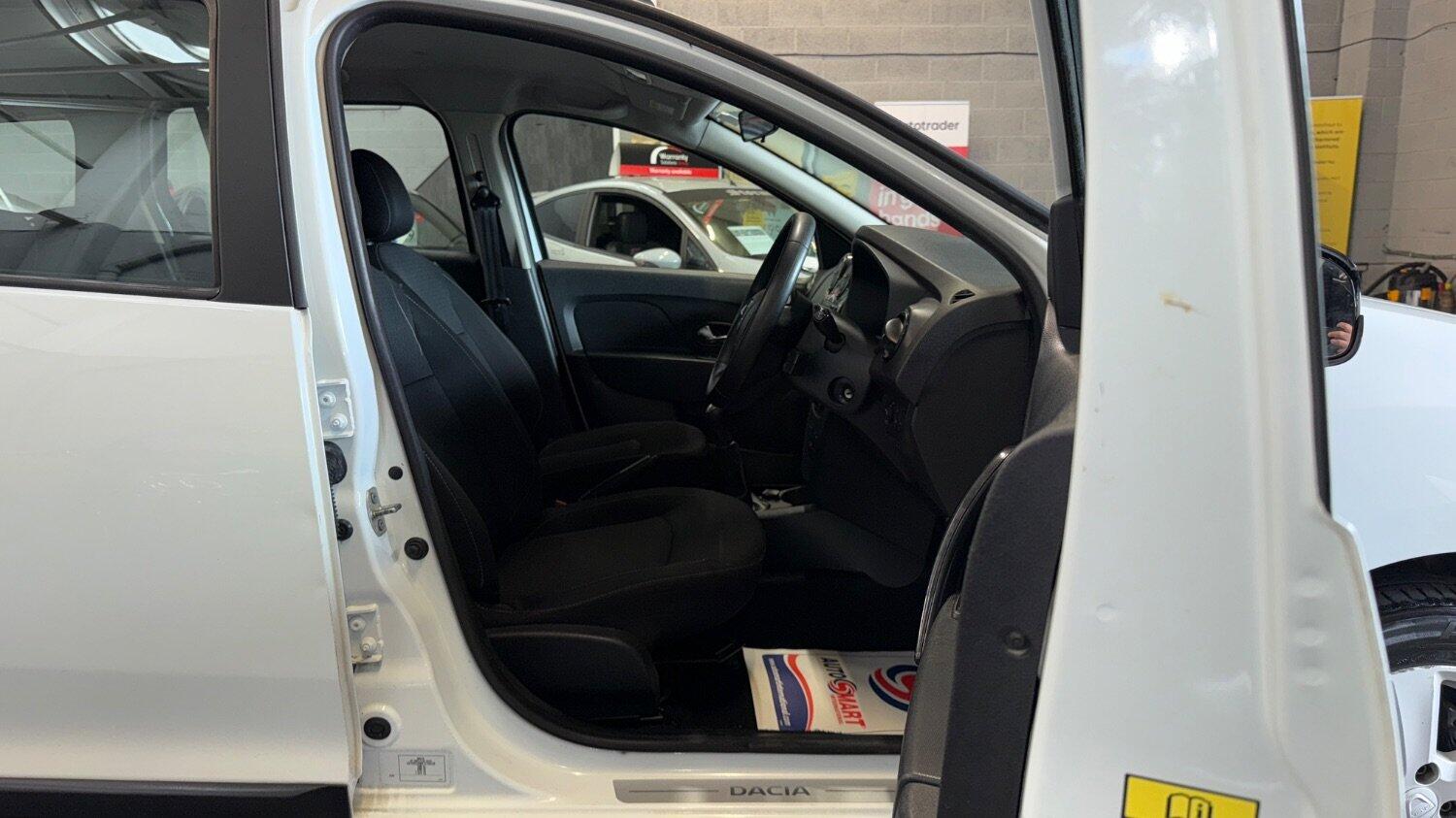 Used Dacia Logan MCV 2018 for sale - 76673286: Photo 11