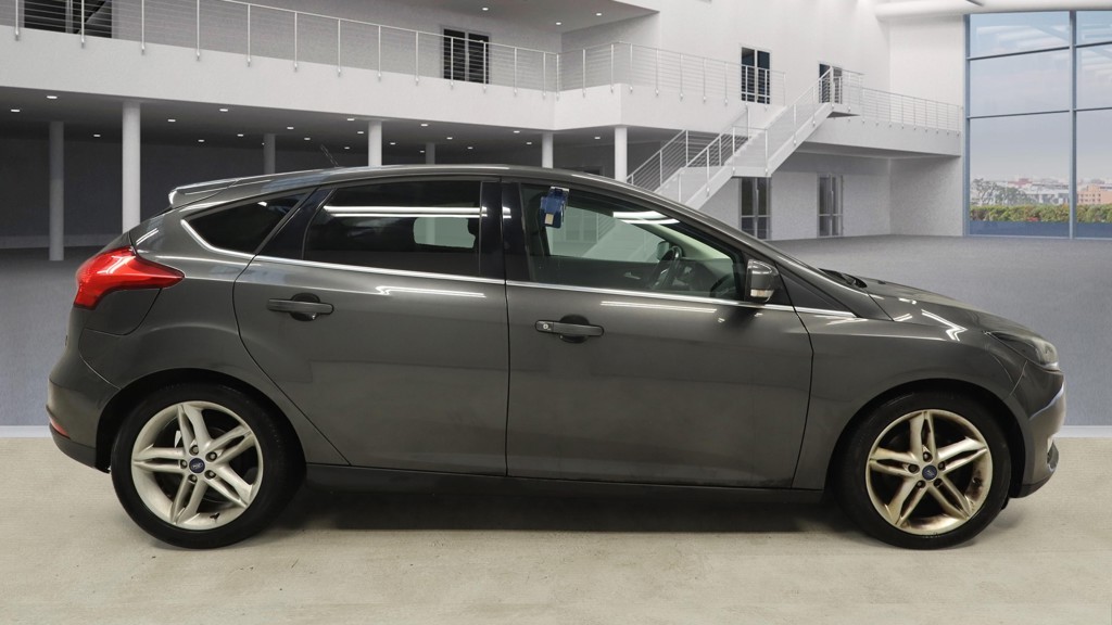 Used Ford Focus 2015 for sale - 77173187: Photo 10