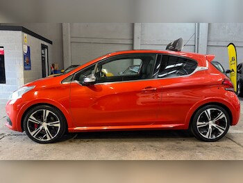 Used Peugeot 208 2016 for sale - 77921320: Photo