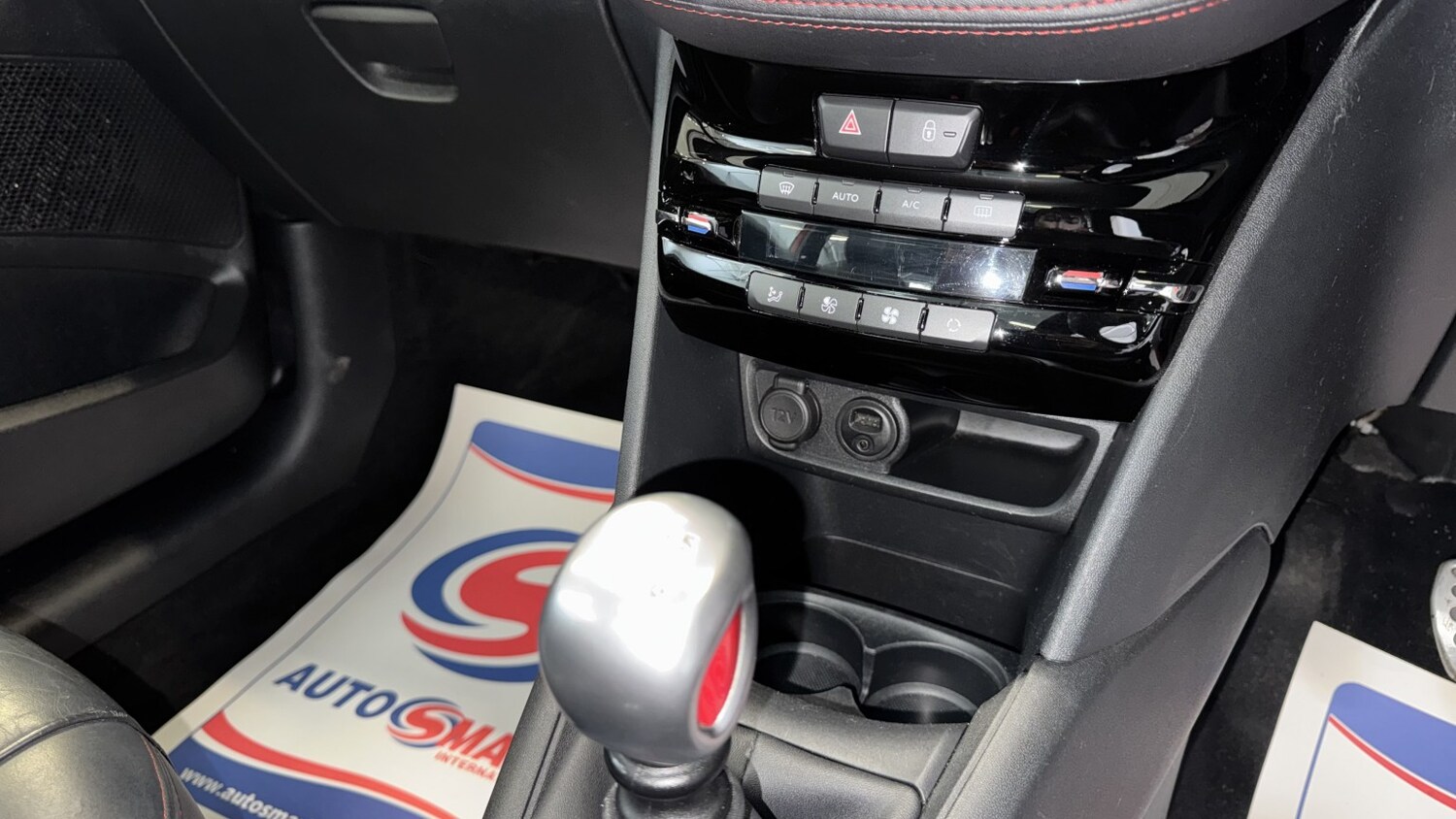 Used Peugeot 208 2016 for sale - 77921320: Photo 33