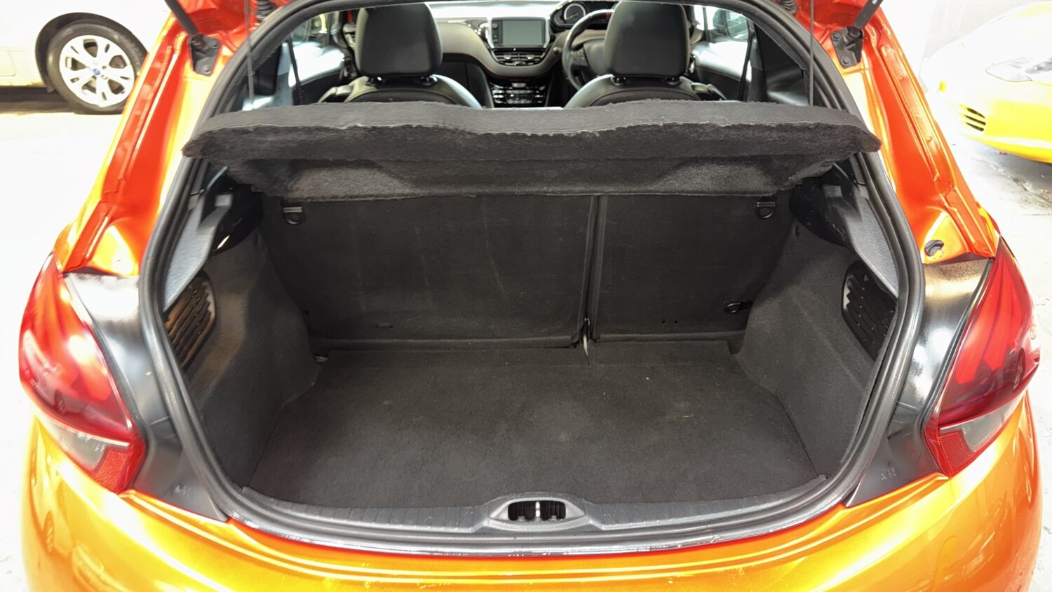 Used Peugeot 208 2016 for sale - 77921320: Photo 41