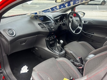 Used Ford Fiesta 2017 for sale - 79612734: Photo