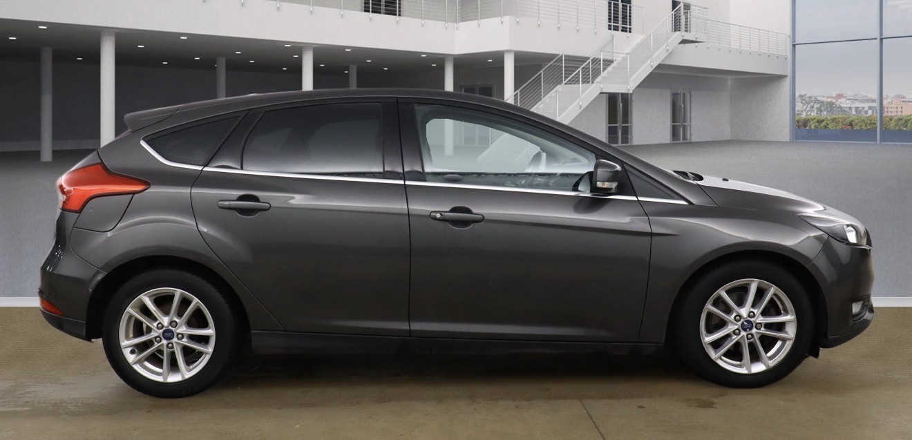 Used Ford Focus 2015 for sale - 76941810: Photo 10